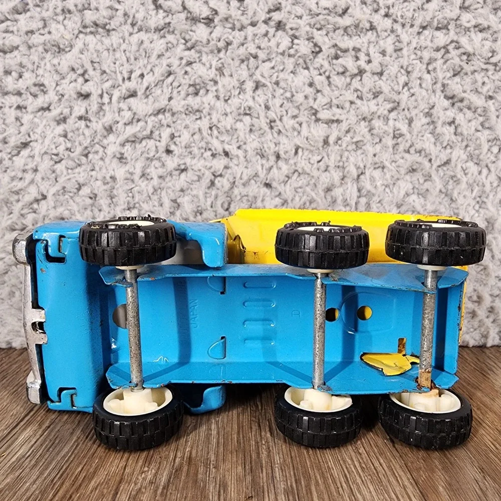Vintage Buddy L Japan Pressed Steel Dump Truck Blue‎ and Yellow 5.5 Inch Toy